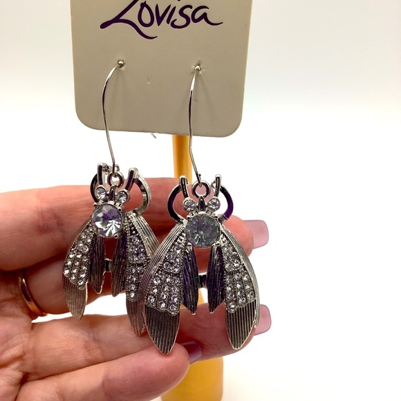 🎄🎄Lovisa Silver and Crystal Pierced  Earrings - Picture 3 of 4